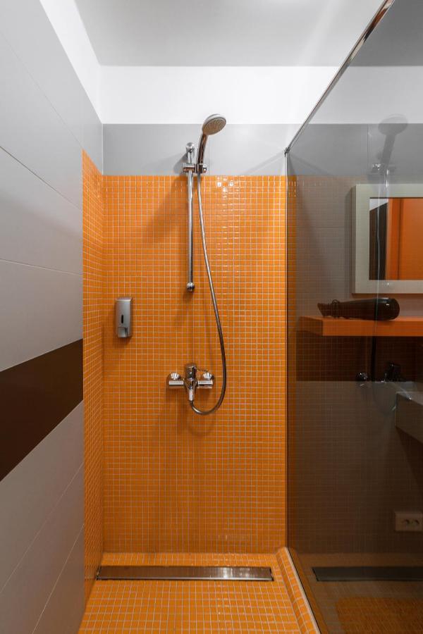 Sky Orange Jacuzzi 28 Floor Apartment Klaipeda Exterior photo